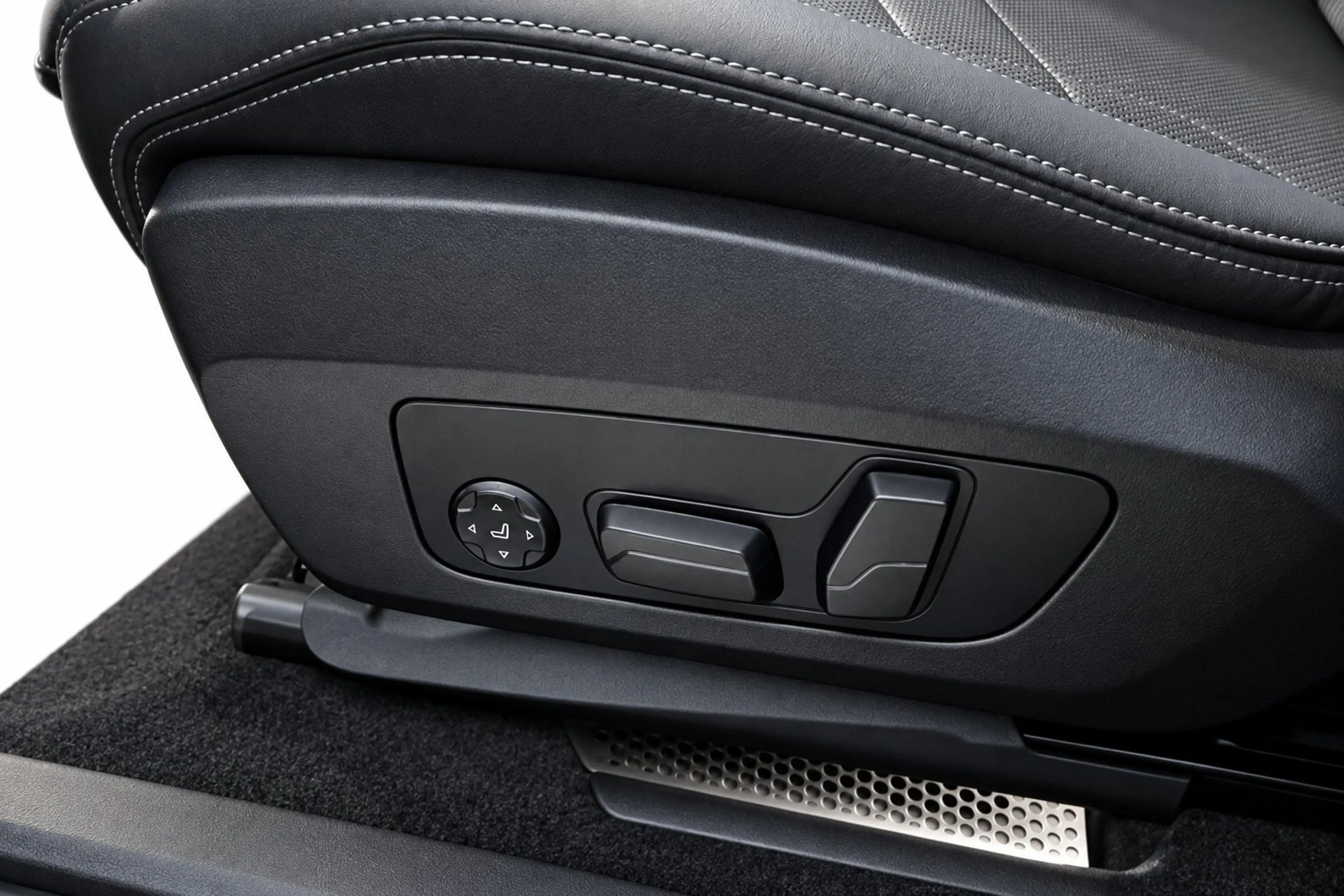 BMW X2 20d xDrive M Sport MASSAGE/AHK/MMRY/360°/20" — photo 11