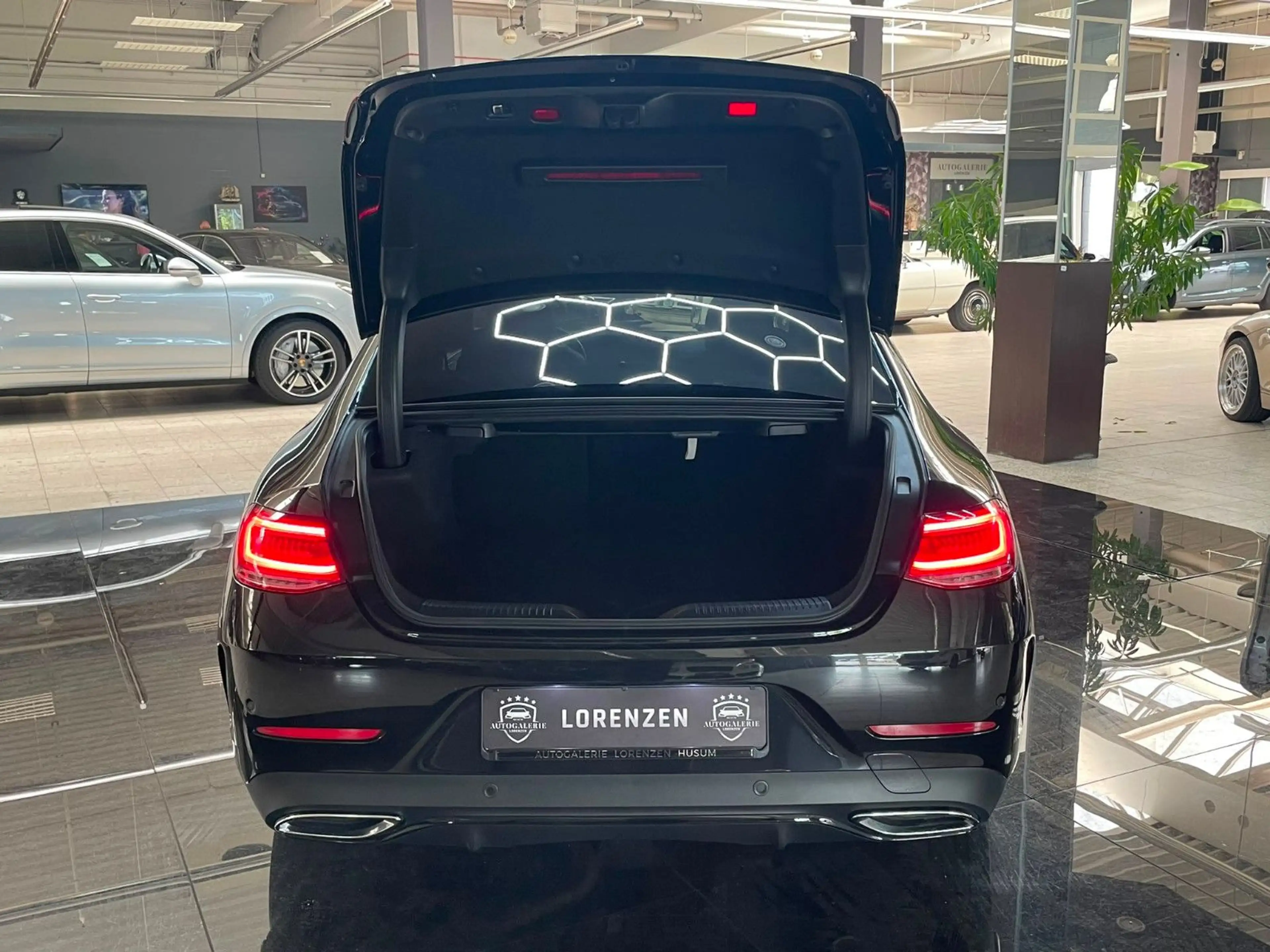 Mercedes-Benz CLS 400 CLS 400 d 4Matic AMG Burmester 360 — photo 8