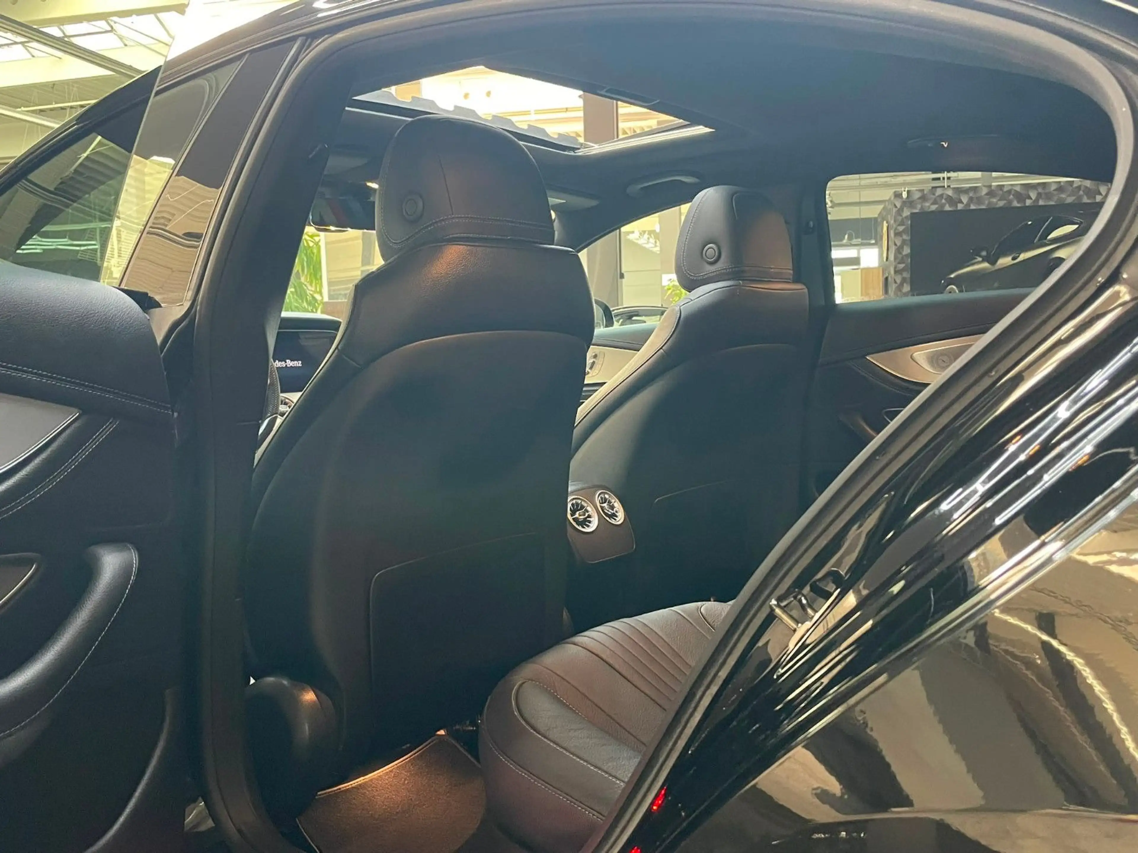 Mercedes-Benz CLS 400 CLS 400 d 4Matic AMG Burmester 360 — photo 15