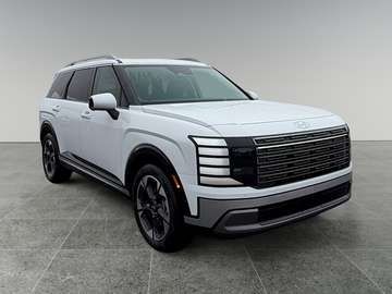 Luxury 8-Passenger AWD