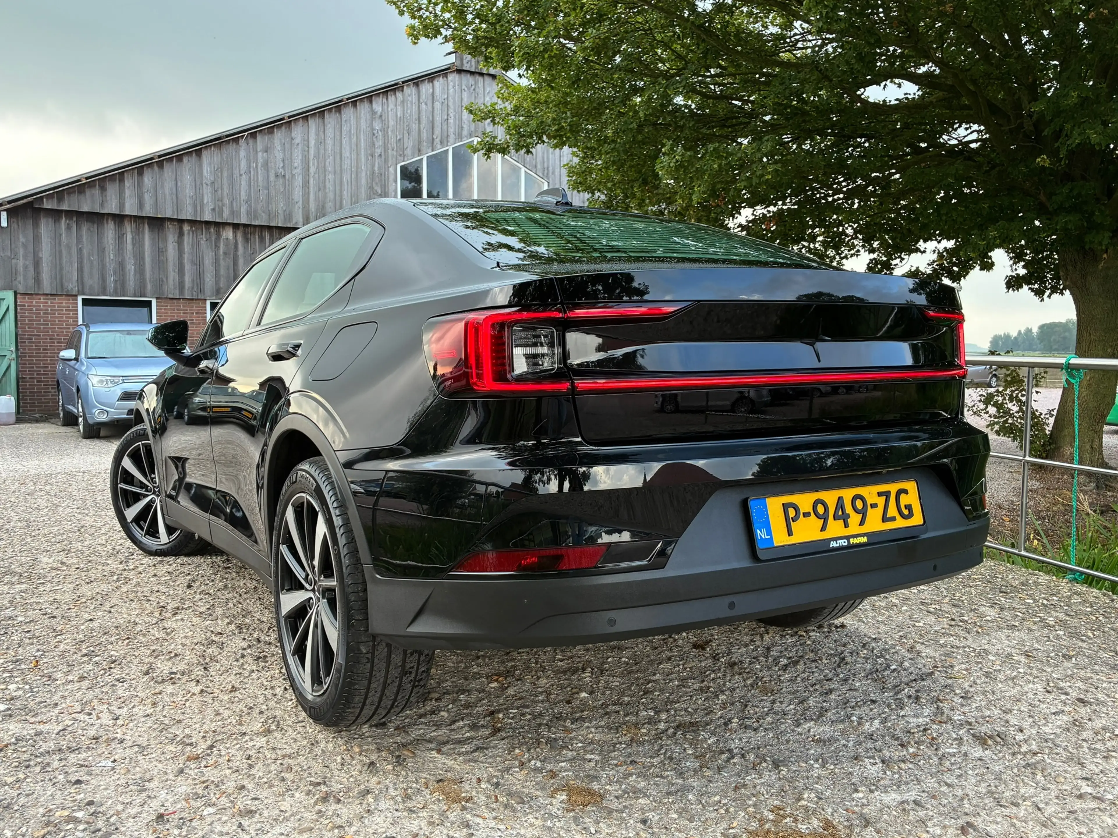 Polestar 2 Standard Range Single Motor 63kWh | 90% Soh + Carp — photo 2