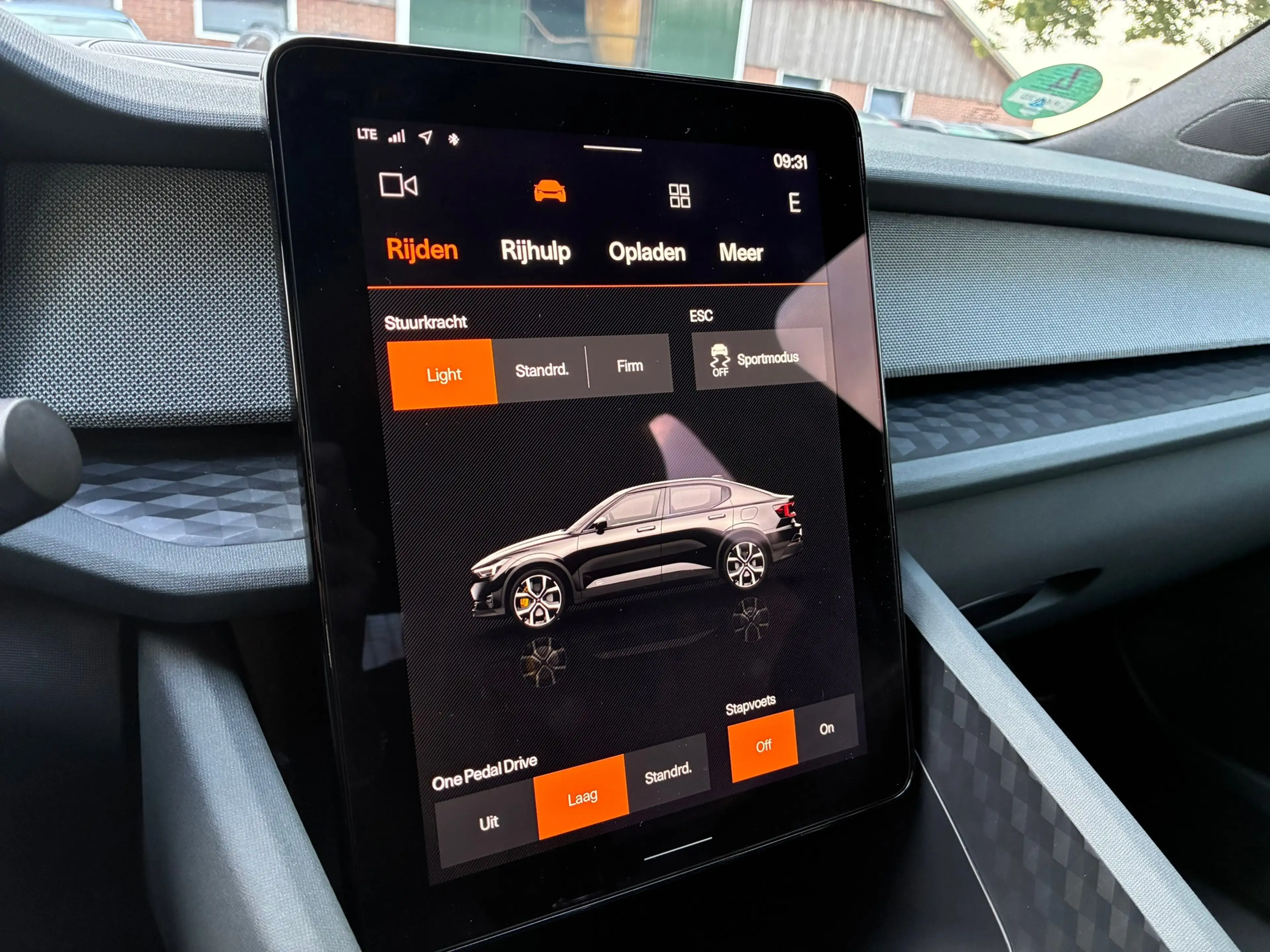 Polestar 2 Standard Range Single Motor 63kWh | 90% Soh + Carp — photo 25