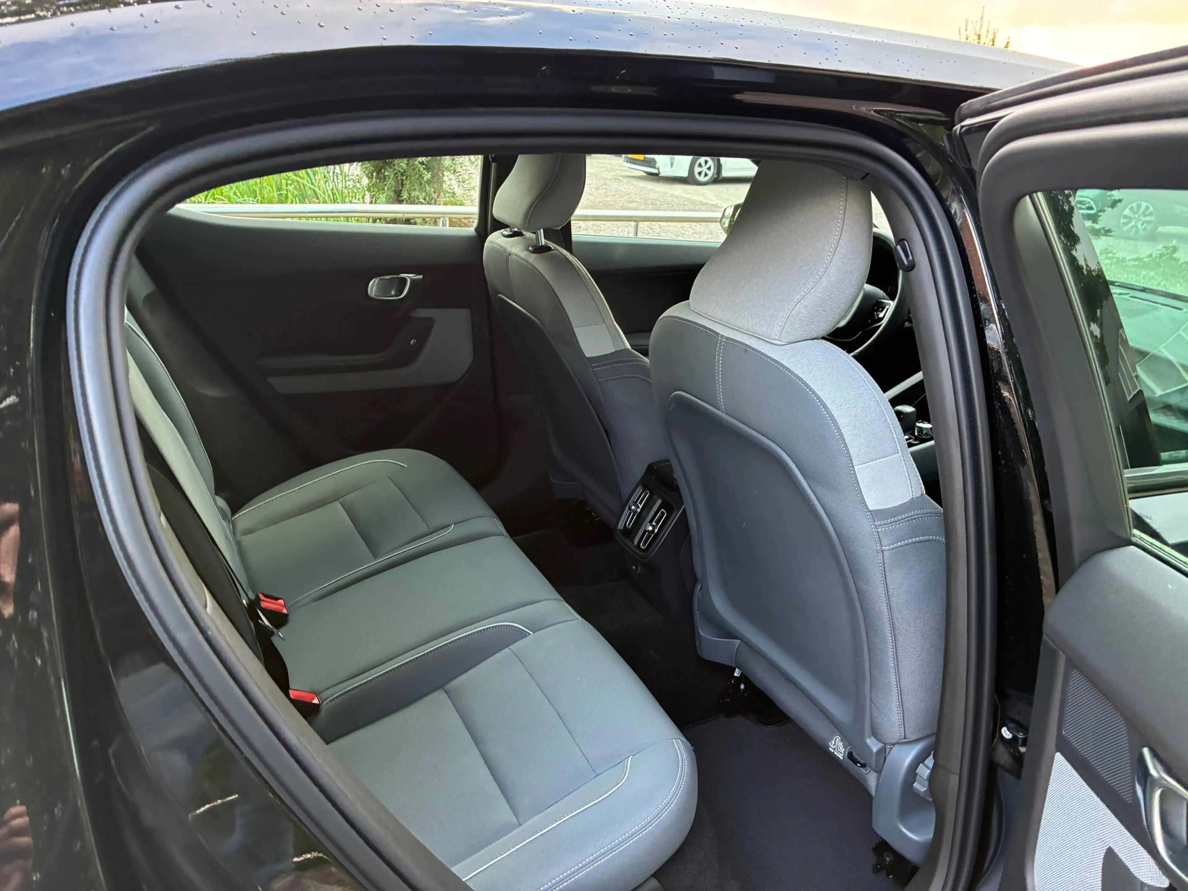 Polestar 2 Standard Range Single Motor 63kWh | 90% Soh + Carp — photo 9