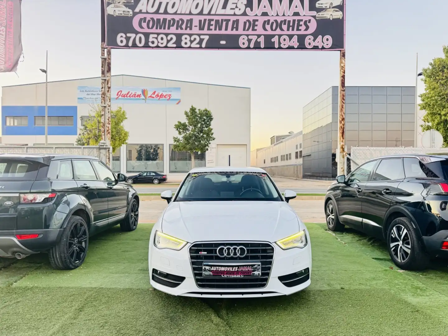 Audi A3 Sportback 2.0TDI Attraction EEL Q. 150 Blanc - 2