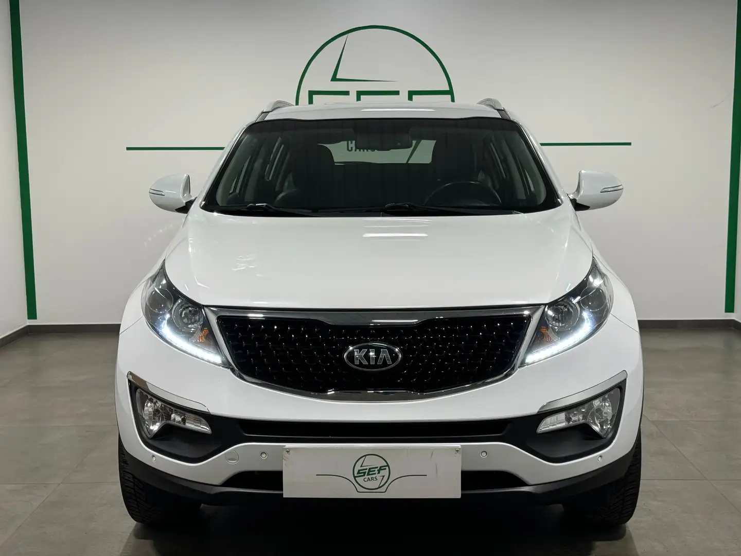 Kia Sportage ** 1.6i ** 2WD ** Fusion ** Cuir ** GPS ** A/C ** Weiß - 2