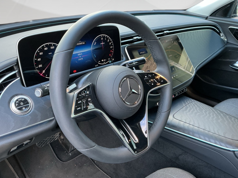 Mercedes-Benz E 300 de 4M AVANTGARDE MEMO 360 AHK DISTR KAMERA — photo 12