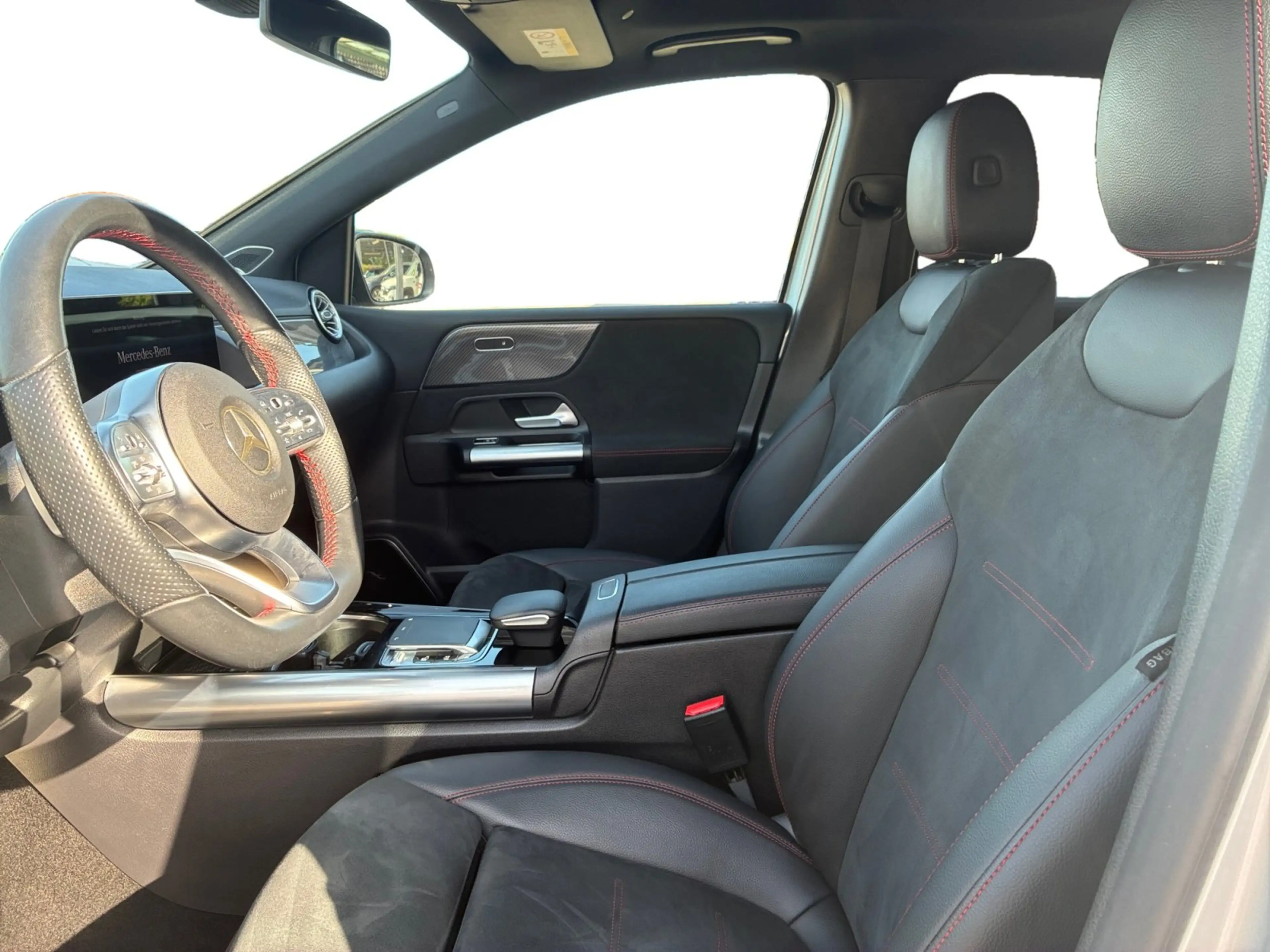 Mercedes-Benz B 250 AMG Line+Pano+AHK+360°+Multib.+PTS+Night — photo 6
