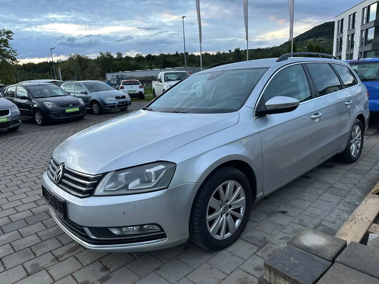 Volkswagen Passat Variant Comfortline DSG AHK Silber - 2