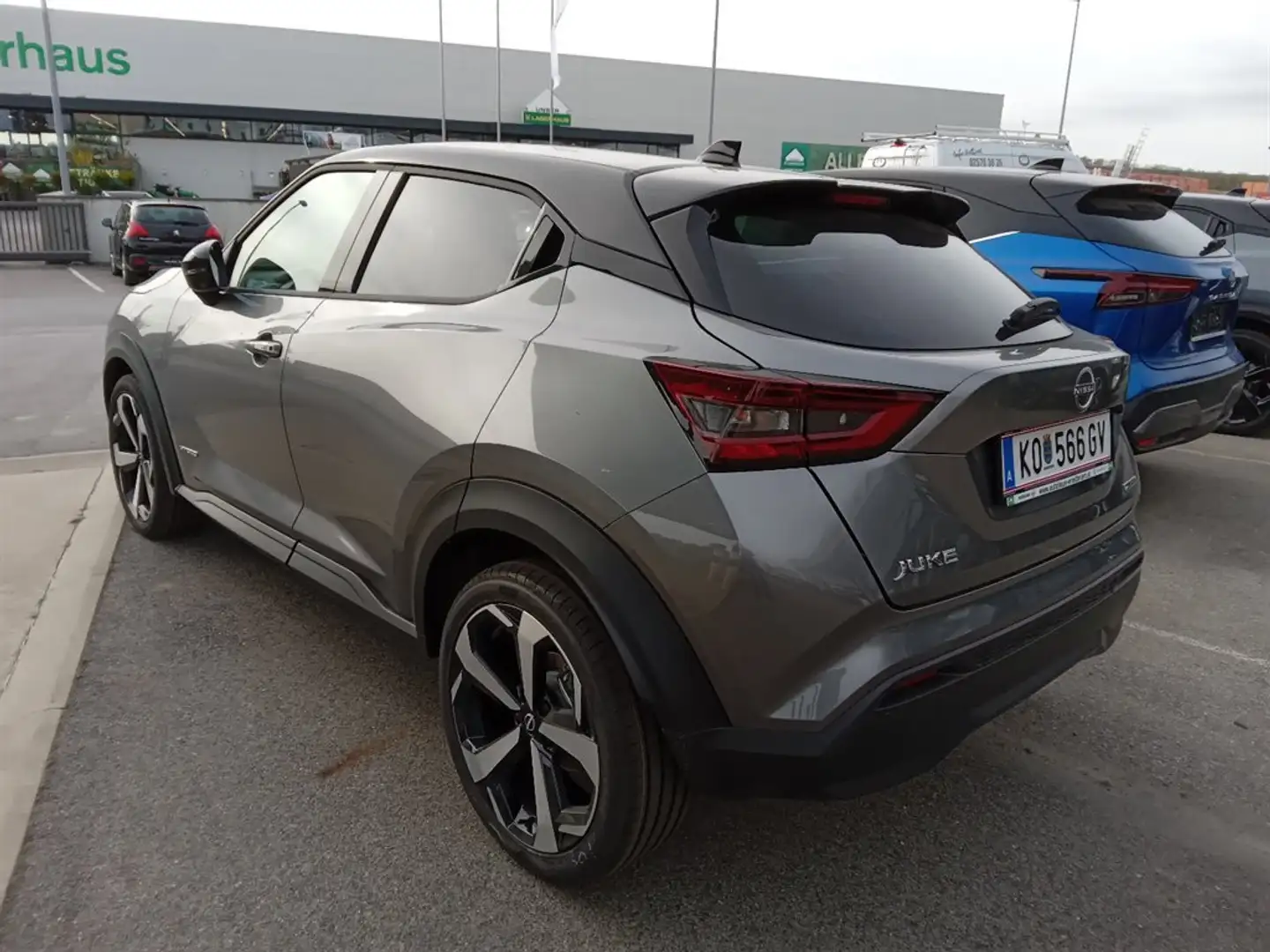 Nissan Juke Hyprid 145 4AMT 105kW Tekna NC Bose 2Farben Schwarz - 2