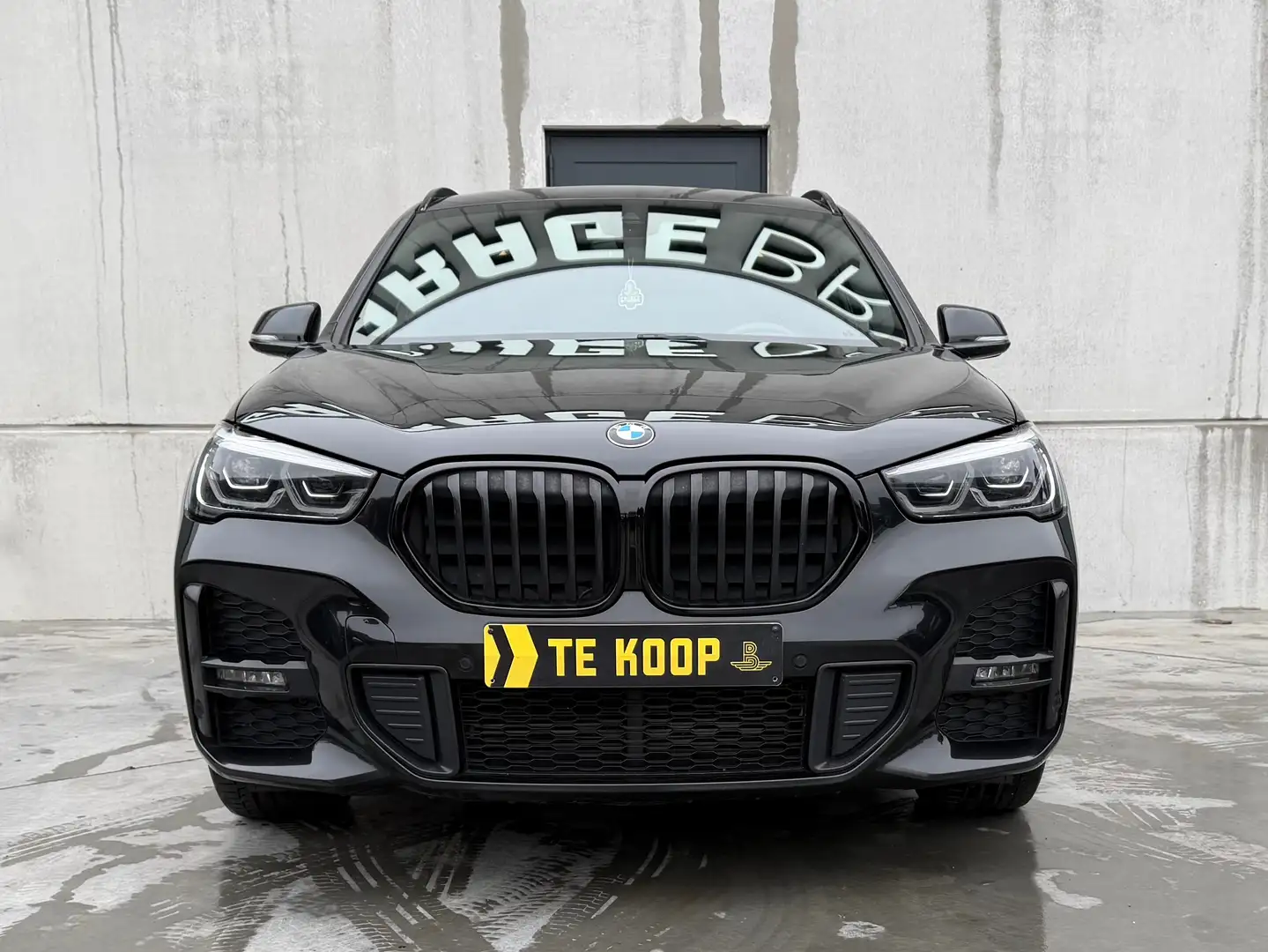 BMW X1 xDrive25e M Sport*Pano*Leder*Head-up*HarmanKardon Zwart - 2