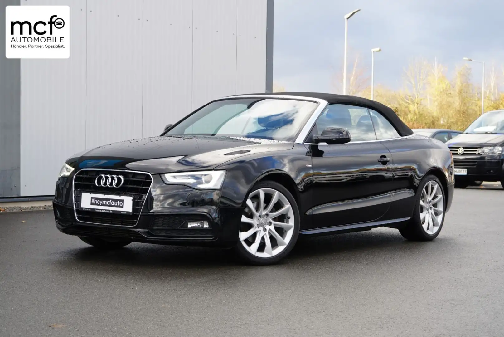 Audi A5 Cabrio 1.8 TFSI S-line  *19Zoll*B&O*Xenon* Černá - 1