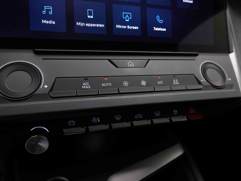 Peugeot 408 Hybrid 145 AUT Allure | Camera | LED Lights — photo 14