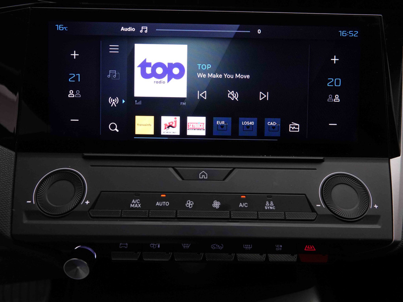 Peugeot 408 Hybrid 145 AUT Allure | Camera | LED Lights — photo 10