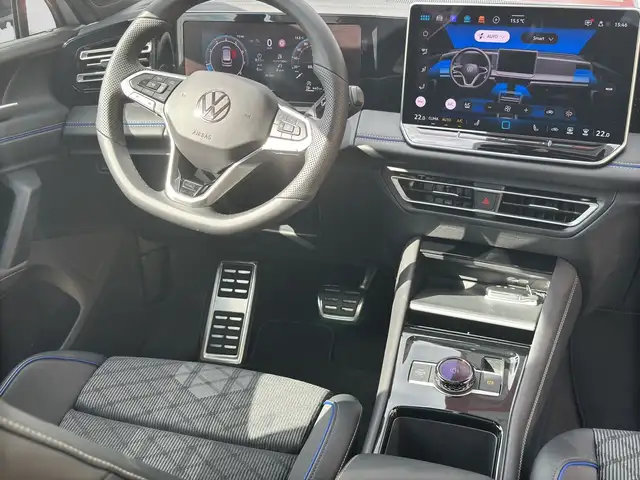 Volkswagen Tiguan view 5
