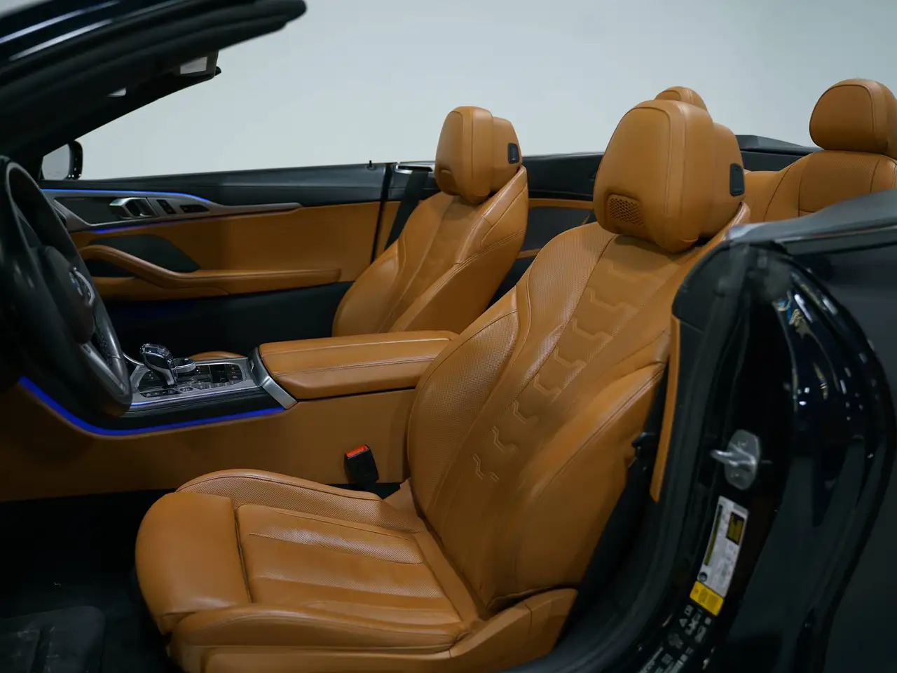 BMW 8 Series снимка BMW 8 Series