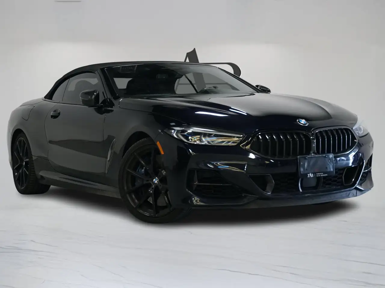 BMW 8 Series снимка BMW 8 Series