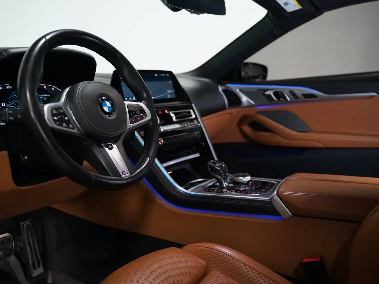 BMW 8 Series снимка BMW 8 Series
