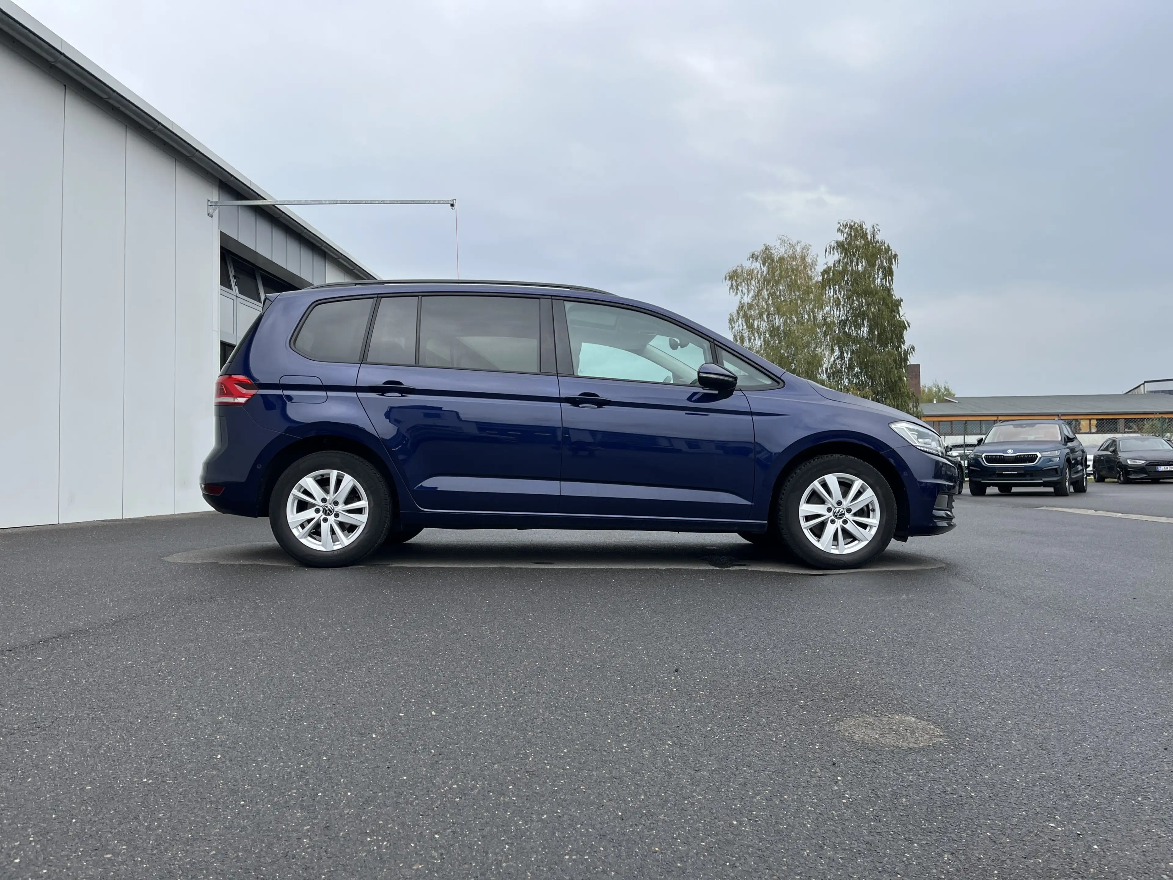 Volkswagen Touran 2.0 TDI DSG Comfortline 175€ m.20% Anz. AHK STHZ — photo 5