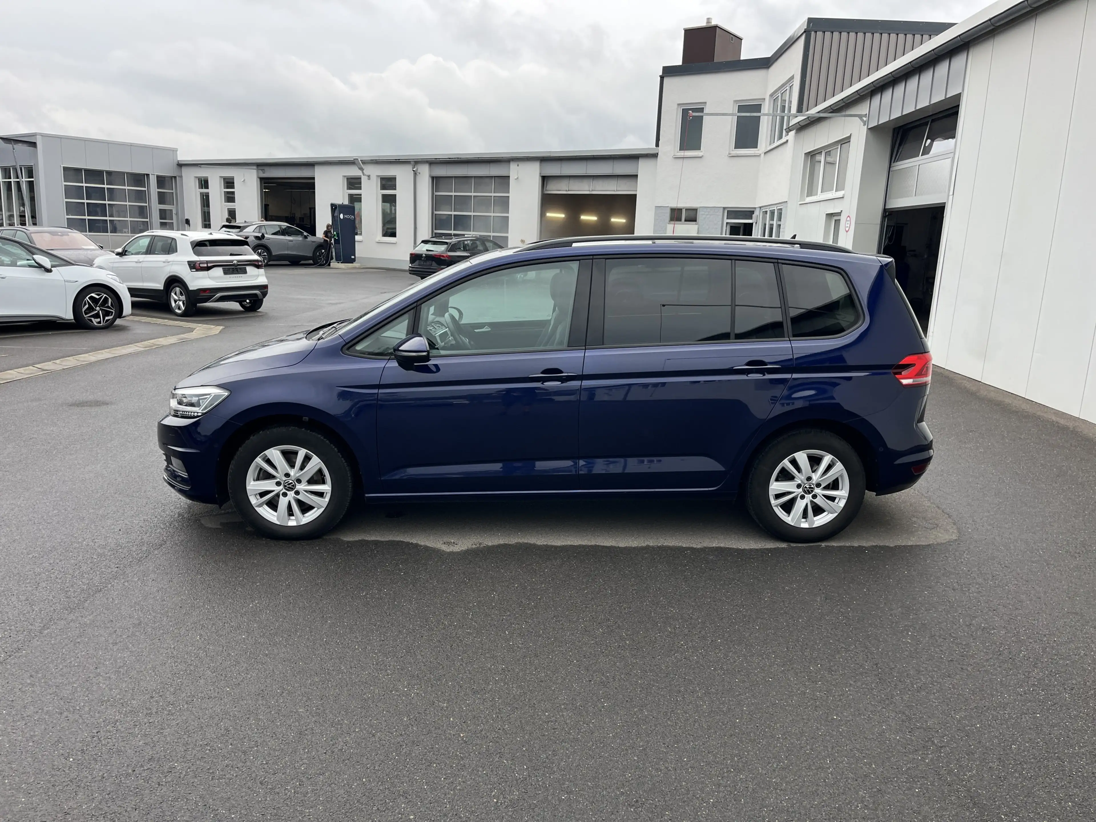 Volkswagen Touran 2.0 TDI DSG Comfortline 175€ m.20% Anz. AHK STHZ — photo 3