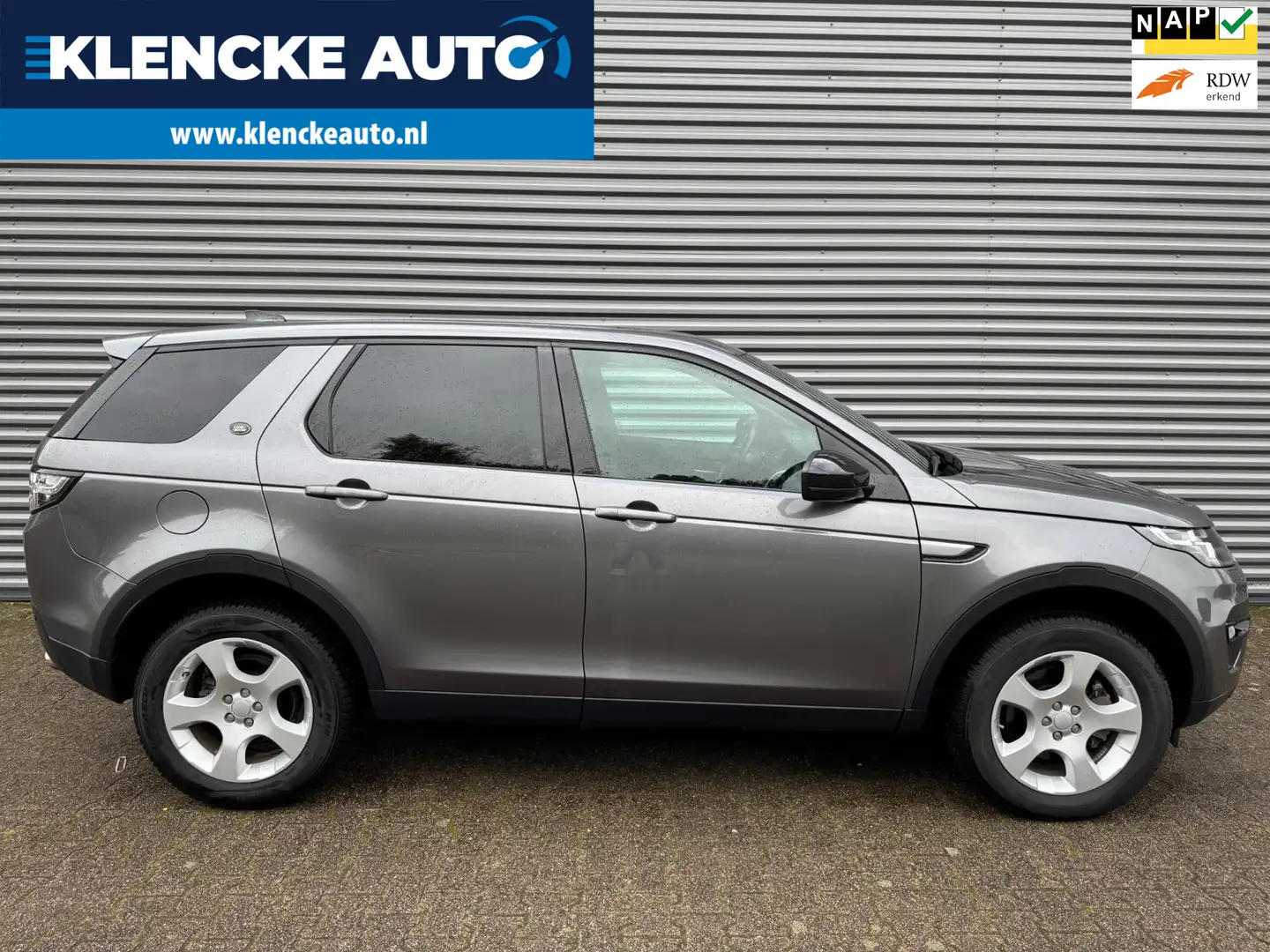 Land Rover Discovery Sport 2.0 eD4 E-Capability **64.582km** Urban Series SE - 1