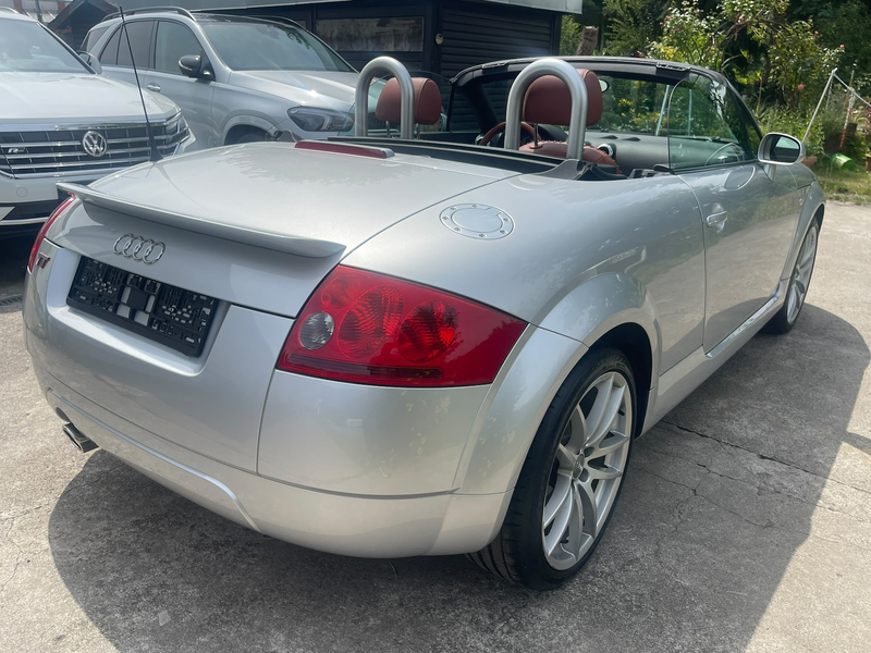 Audi TT 1.8 T Roadster 1.Hand*Leder*Szh*Sportsitze — photo 6