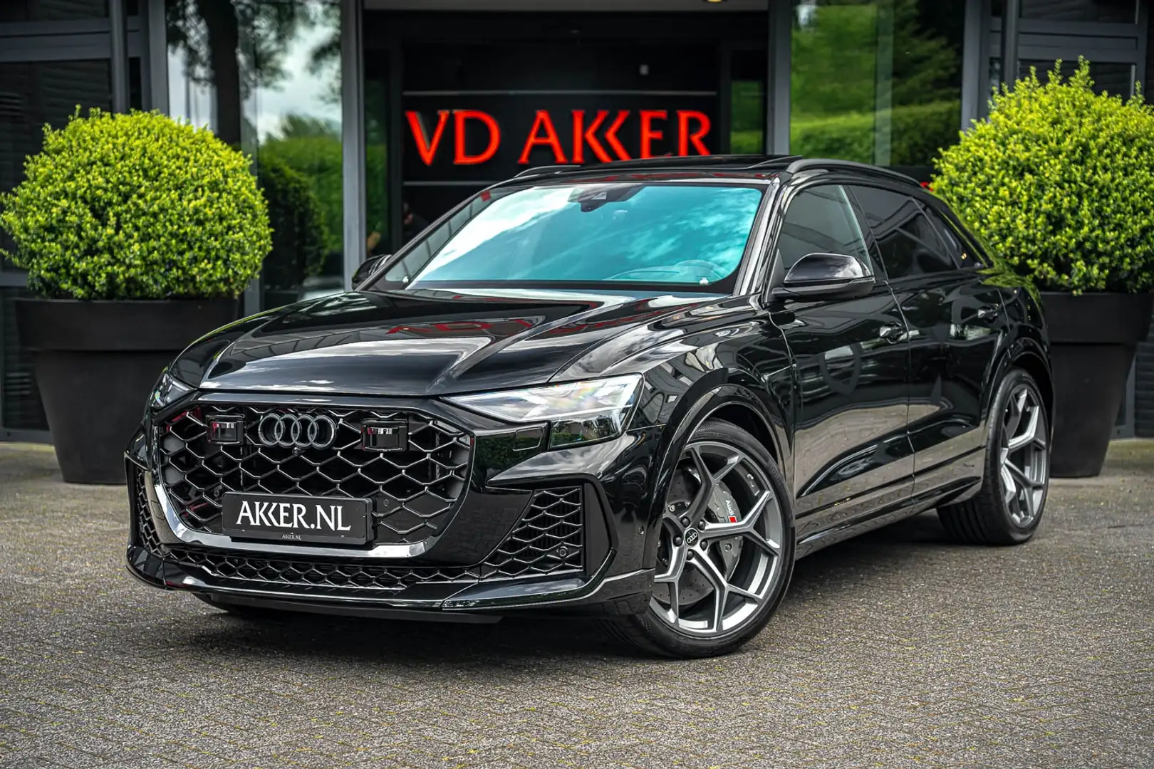 Audi RS Q8 RSQ8 Performance 640 PK (Facelift) Sportdif.| 305k Zwart - 1
