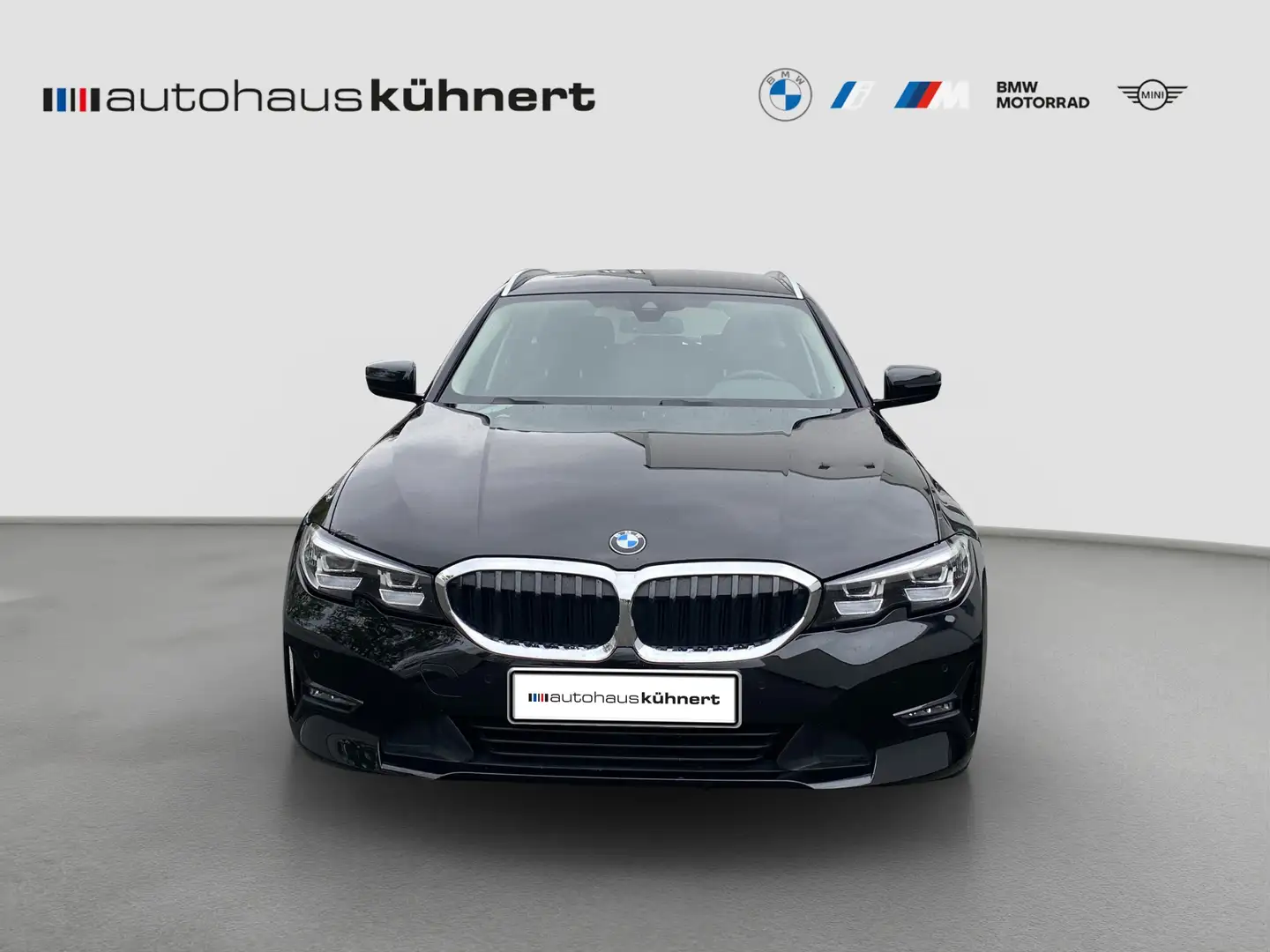 BMW 320 i Touring Advantage SpurAss AHK AUT PDC Zwart - 2