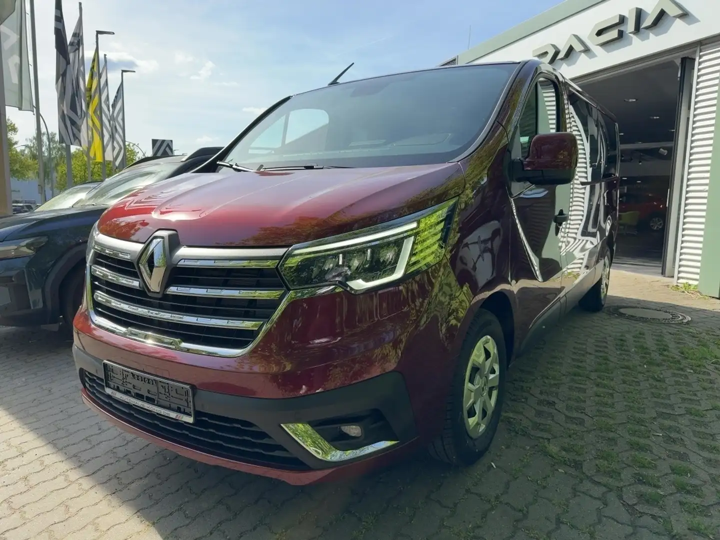 Renault Trafic Pkw Grand Life Blue dCi 150 EDC Rot - 1