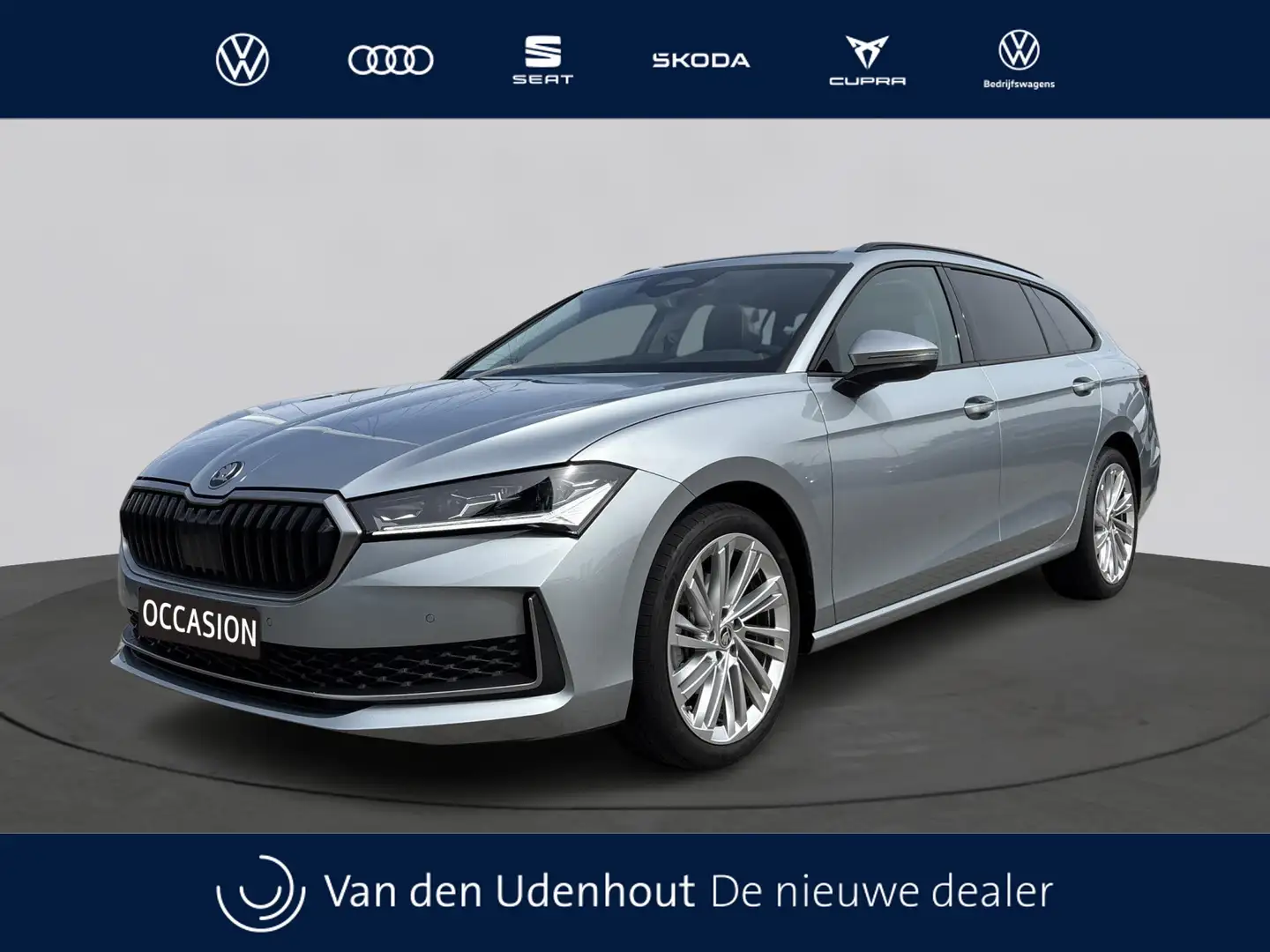 Skoda Superb Combi 1.5 TSI MHEV First Edition Gris - 1