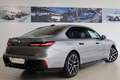 BMW i7 xDrive60 | M Sportpakket Pro | Interieur Pakket | Grijs - thumbnail 2