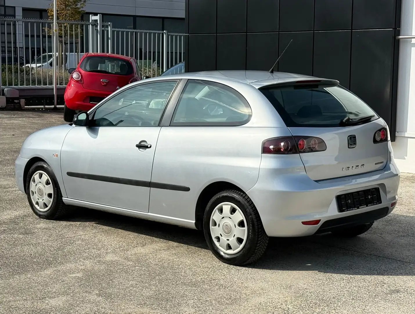 SEAT Ibiza 1.4 TDI - AIRCO - CONTRÔLE TECHNIQUE OK Argent - 2