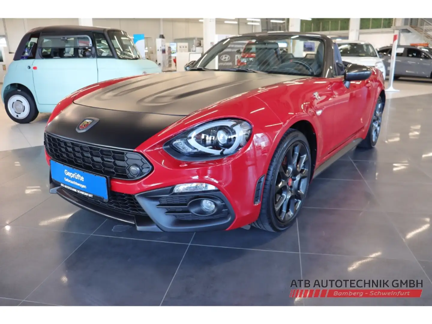 Abarth 124 Spider 1.4 MultiAir Turbo Nr. 624 BOSE Faltdach Navi Lede Rojo - 2