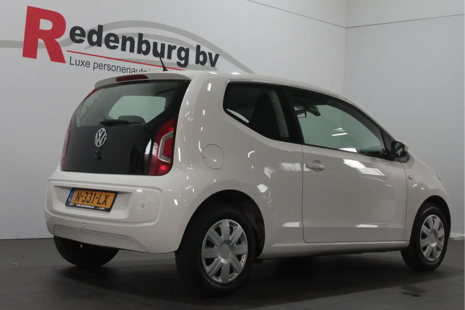 Volkswagen up! 1.0 take up! BlueMotion - Airco / Radio cd / Cruis Wit - 2