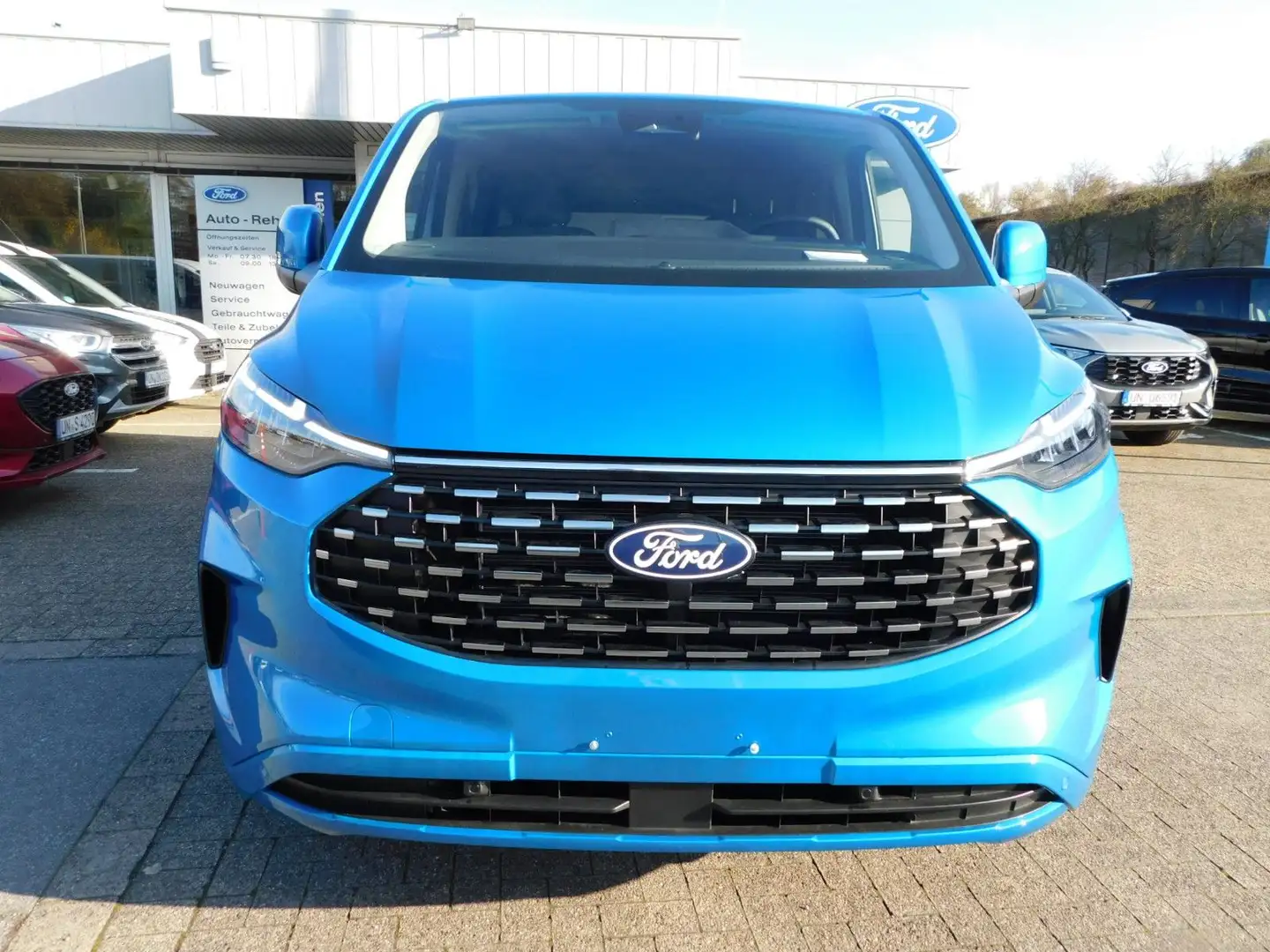 Ford Tourneo Custom 2.0 L2 Autom. Titanium Blau - 2