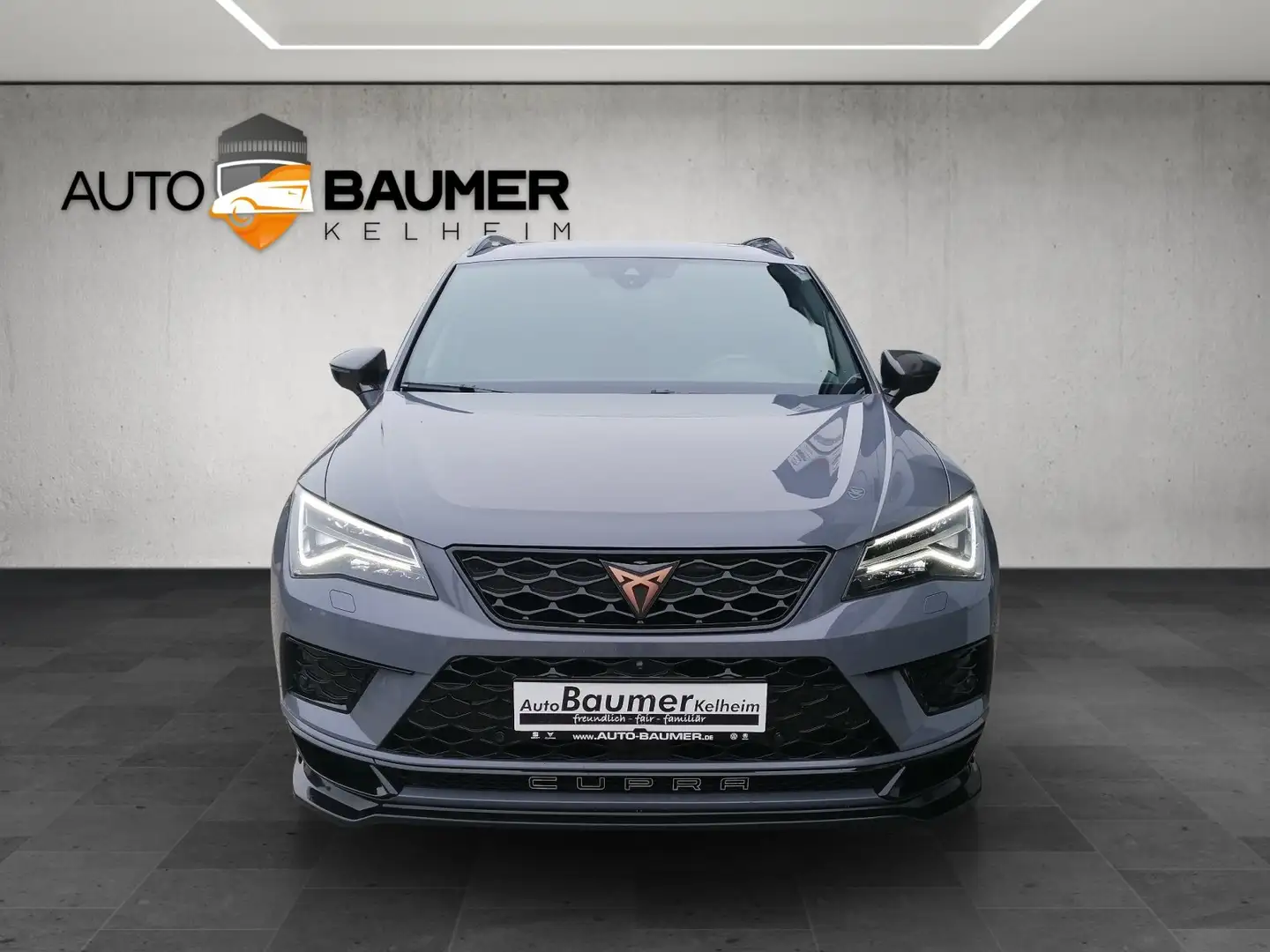 CUPRA Ateca Limited Edition Akrapovic Carbon 4Drive Grau - 2