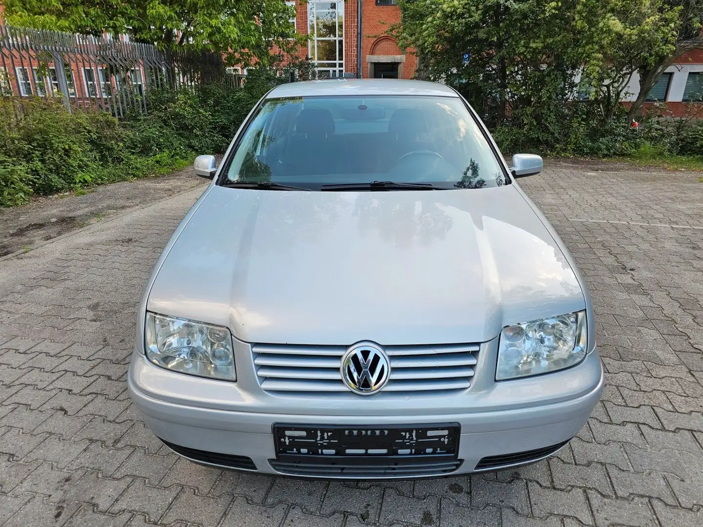 Volkswagen Bora 1.6 Comfortline Automatik Nur 67 000Km Argintiu - 2