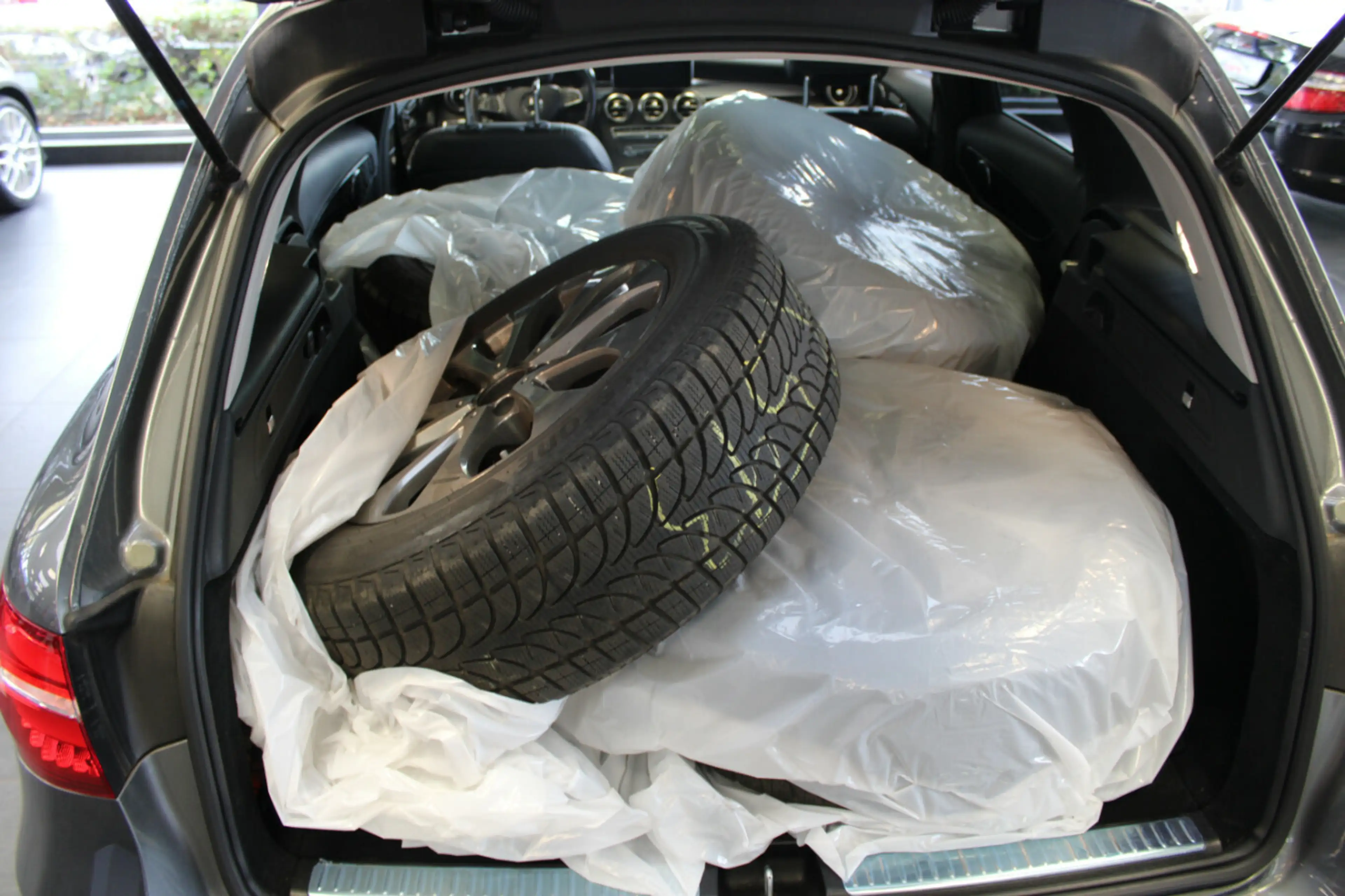 Mercedes-Benz GLC 250 4Matic 9G-TRONIC — photo 6