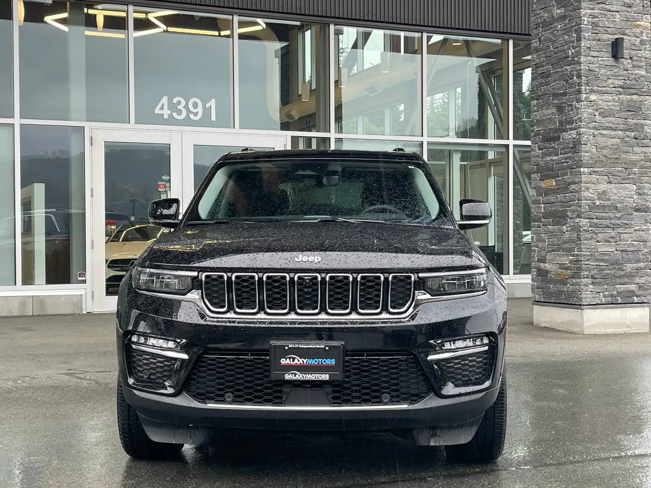 Jeep Grand Cherokee снимка Jeep Grand Cherokee