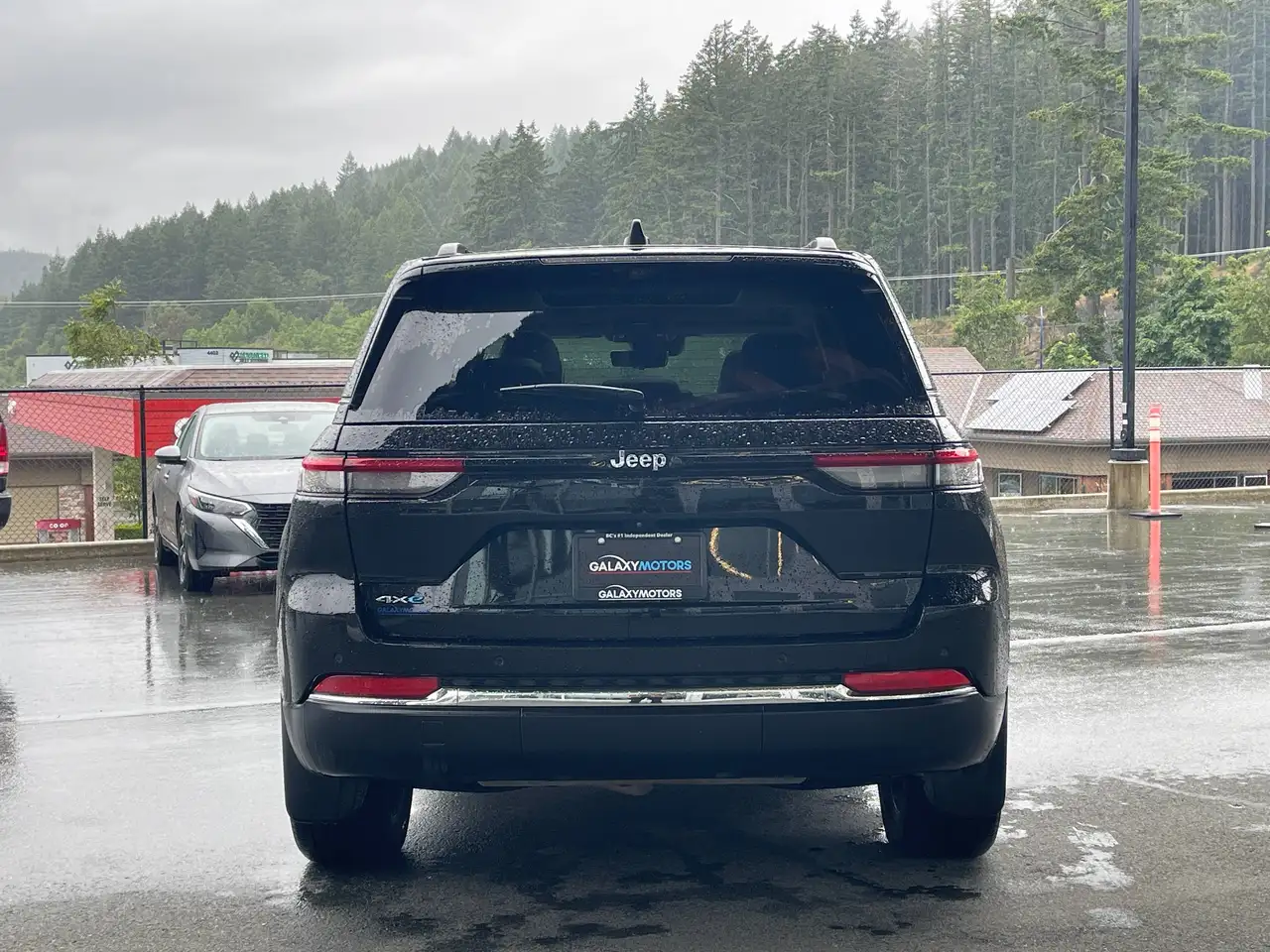 Jeep Grand Cherokee снимка Jeep Grand Cherokee