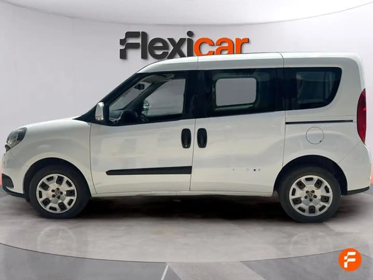 Fiat Doblo Easy+1.6+Multijet+70kW+%2895CV%29+SWB Blanco - 2