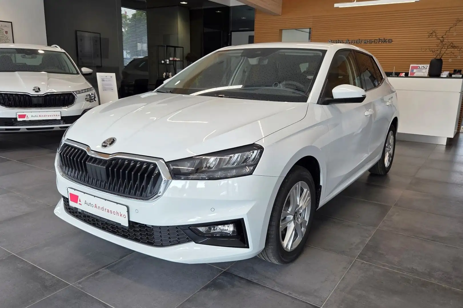 Skoda Fabia 1.0 TSI 130J./Selection 16" SHZ PDC 5J.GAR Blanco - 1