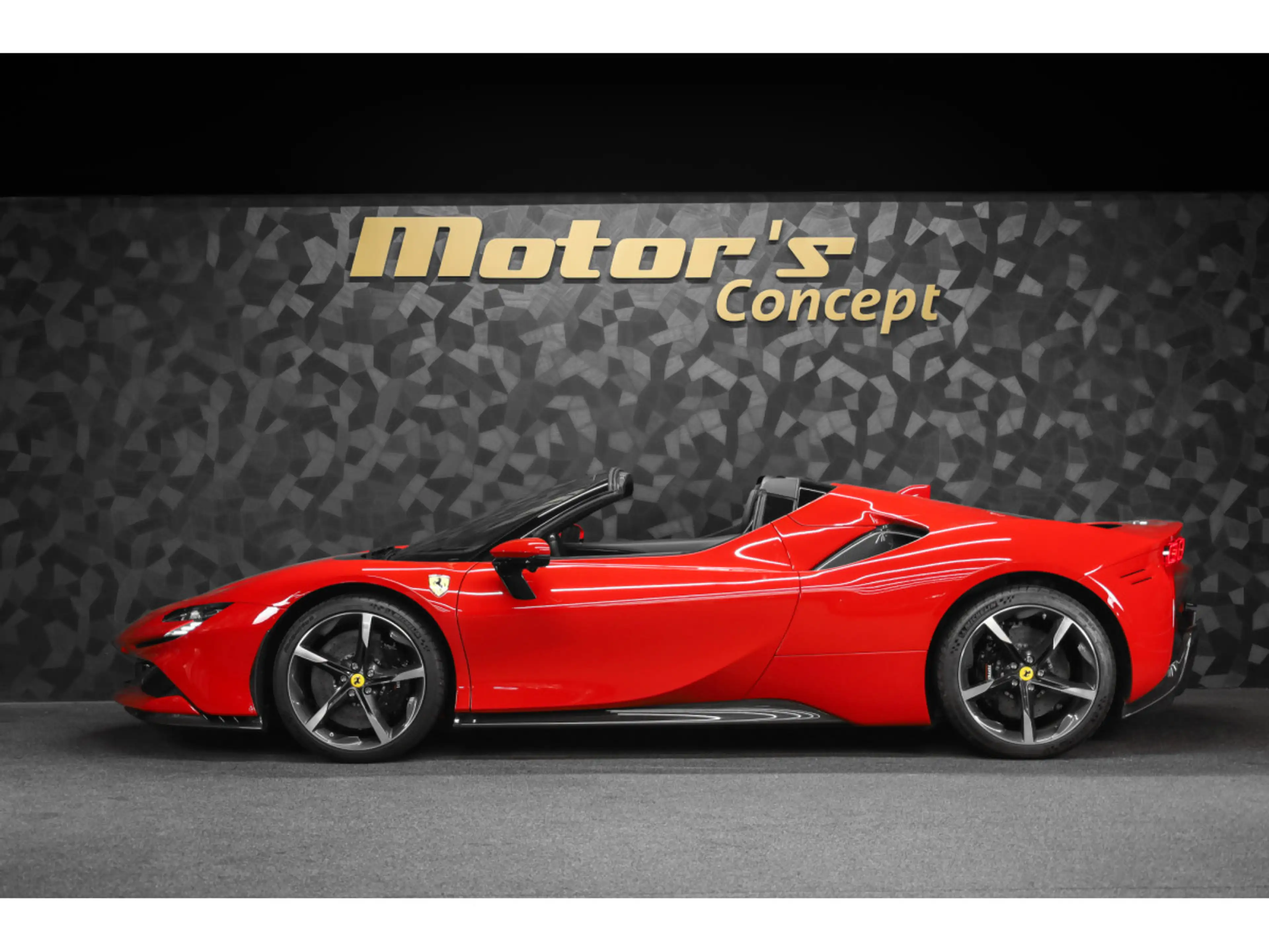 Ferrari SF90 Spider V8 - ROSSO CORSA METALLIC - FULL CARBON — photo 2
