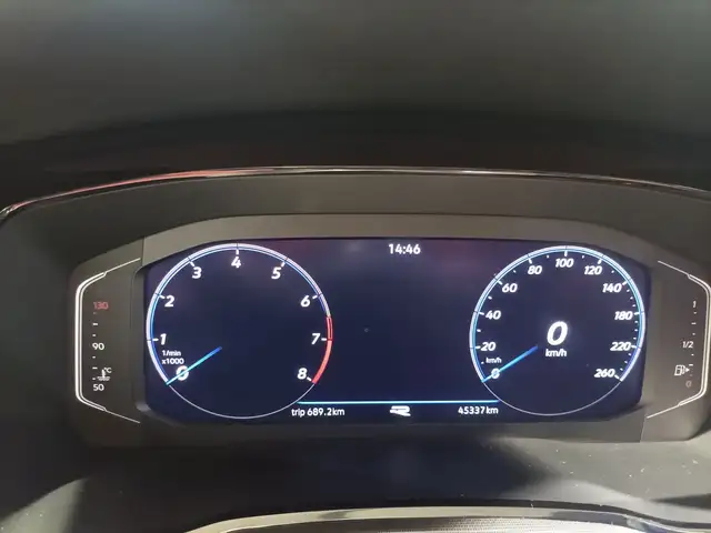 Volkswagen Touran view 7