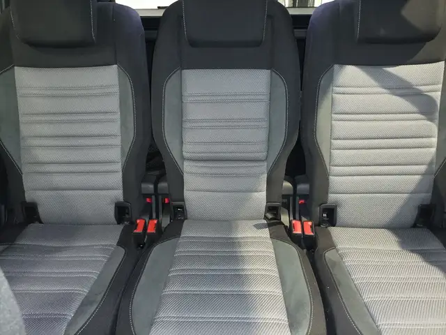 Volkswagen Touran view 15