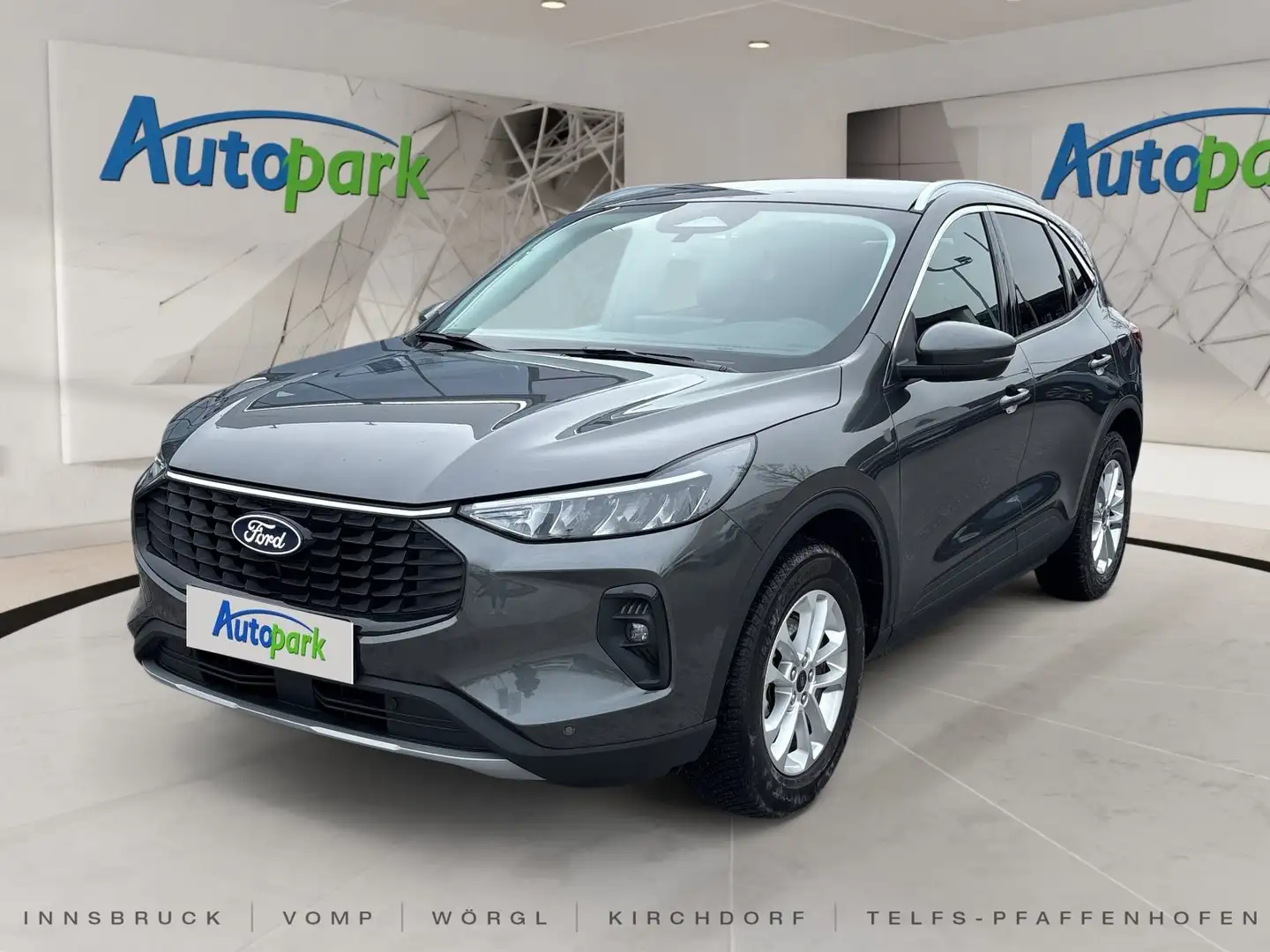 Ford Kuga FHEV Titanium CVT 4WD Grau - 1