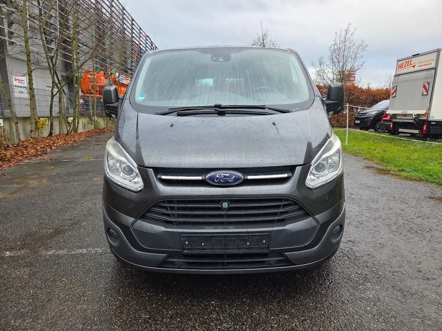 Ford Tourneo Custom L1 Titanium MOTOR UNRUHIG Gris - 2