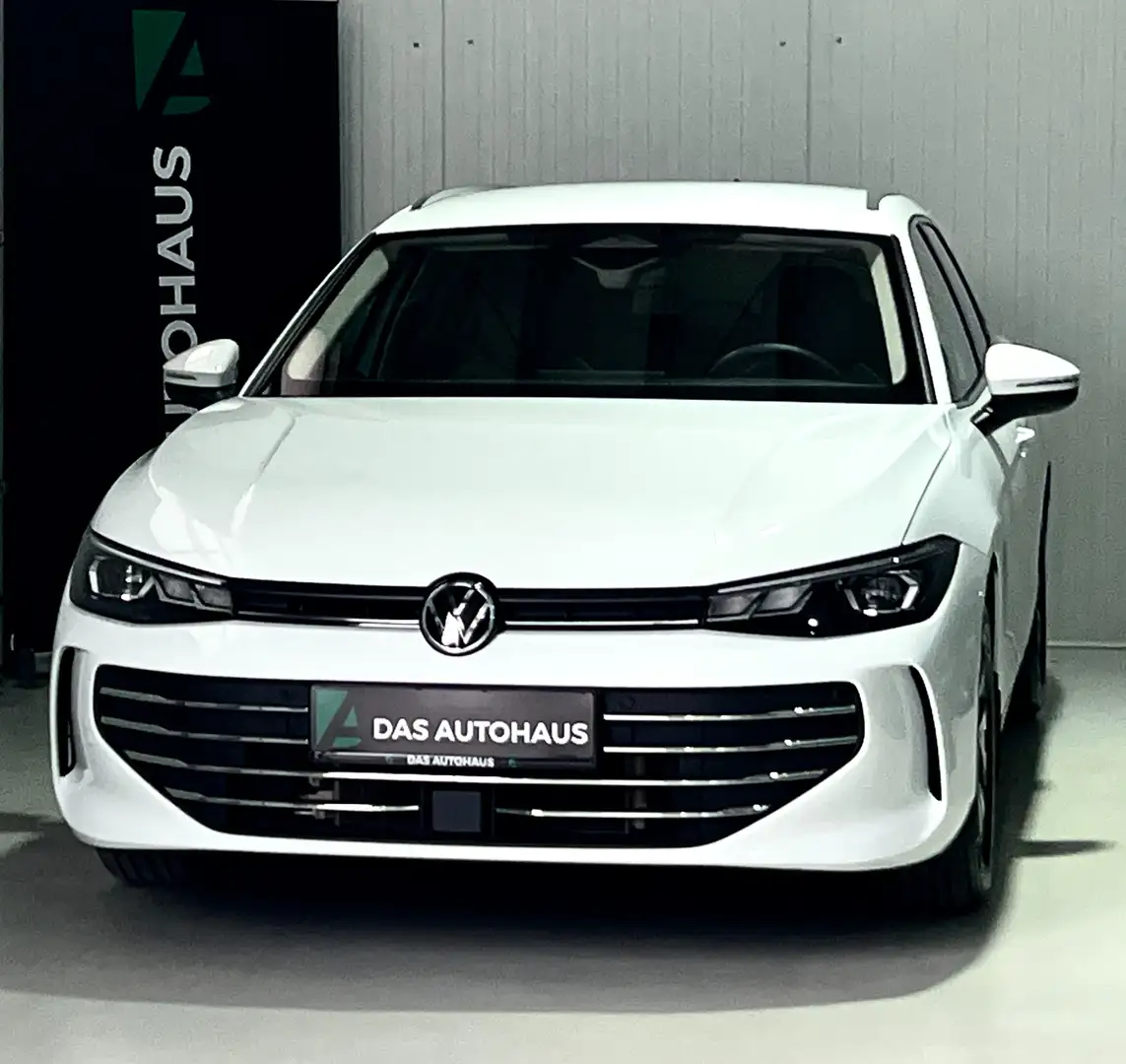 Volkswagen Passat Variant 1,5 TSI  DSG/STNDHZG/ACC/KAMERA/AHK/MASSAGE/NAVI Weiß - 1
