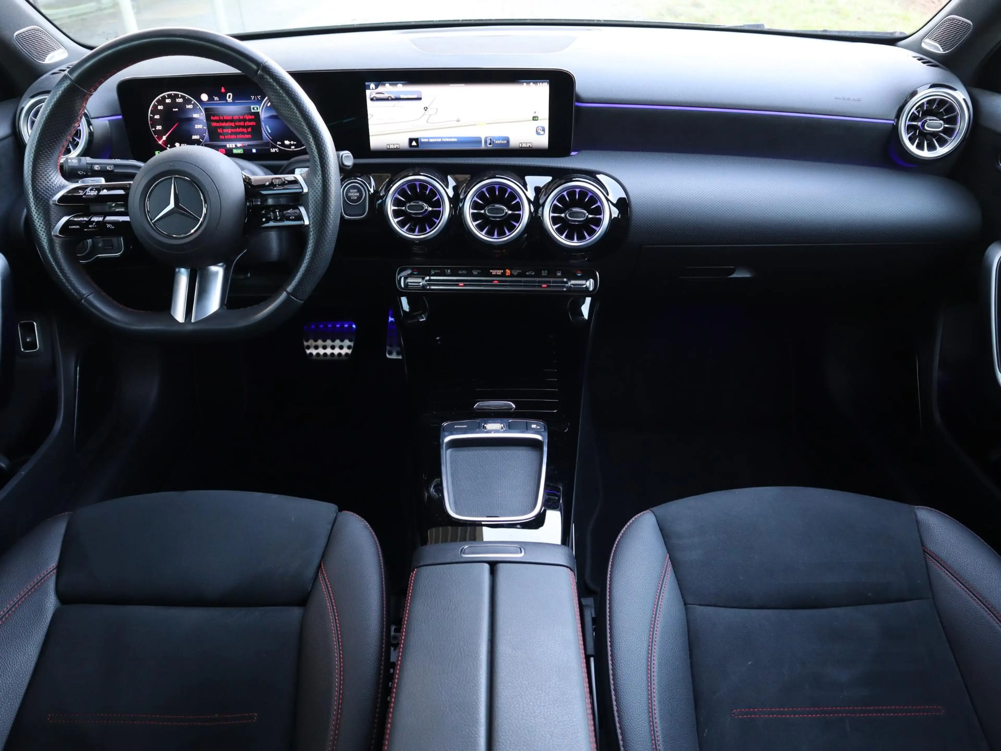 Mercedes-Benz A 250 e Star Edition AMG Line | Panoramadak | Multispaak — photo 12