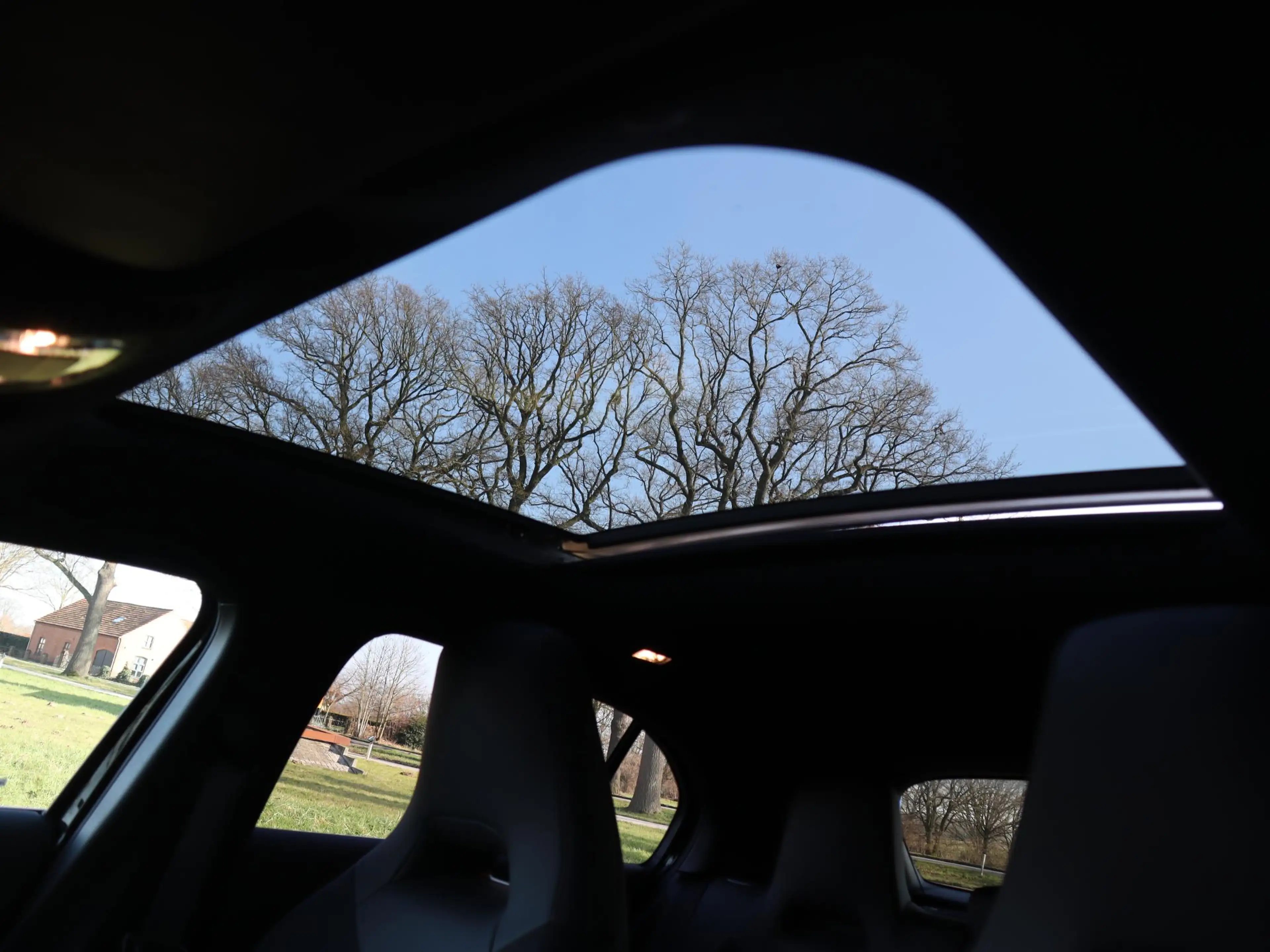 Mercedes-Benz A 250 e Star Edition AMG Line | Panoramadak | Multispaak — photo 9