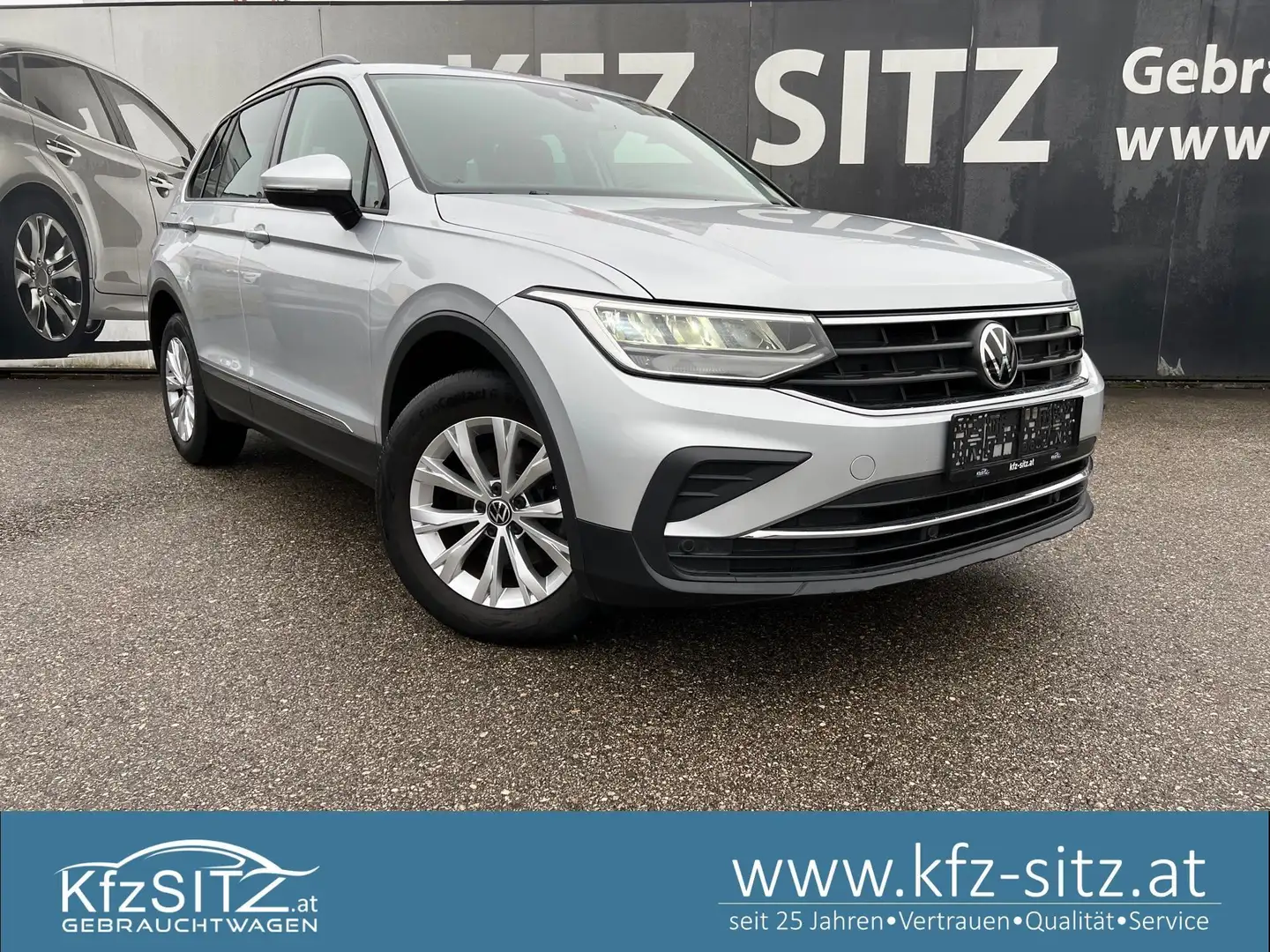 Volkswagen Tiguan 1,5 TSI ACT Life | ACC/RFK/ELEKTR. HECK Silber - 1